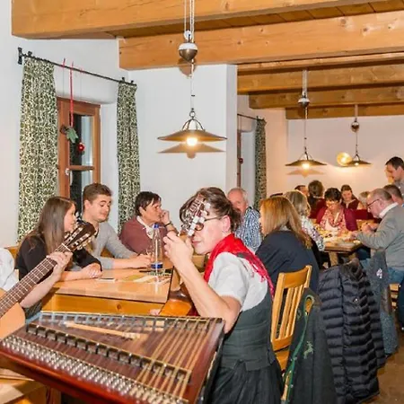 Gutsalm Harlachberg *